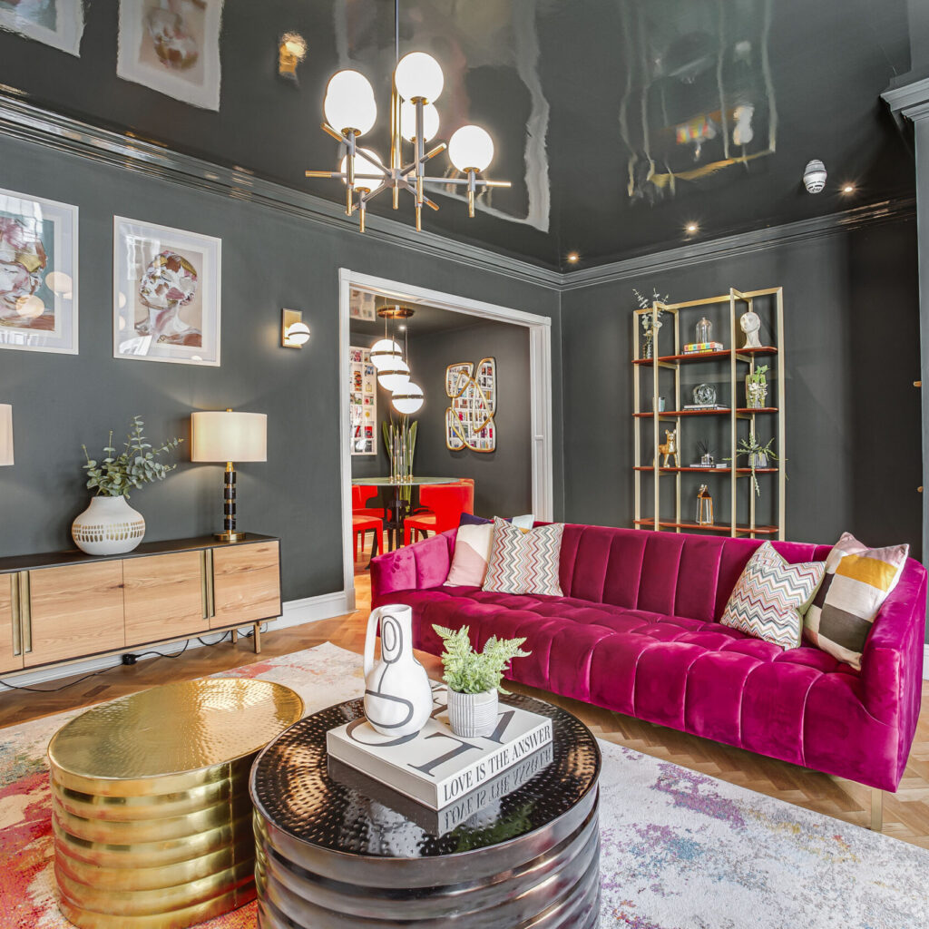 BOLD SOUTH KENSINGTON INTERIOR.